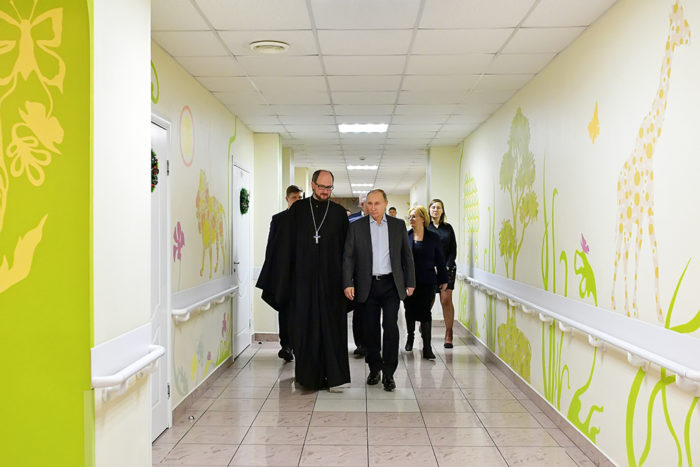 6 января 2019 года Владимир Путин встретился с подопечными и сотрудниками детского хосписав Санкт-Петербурге 6 января 2019 года Владимир Путин встретился с подопечными и сотрудниками детского хосписав Санкт-Петербурге