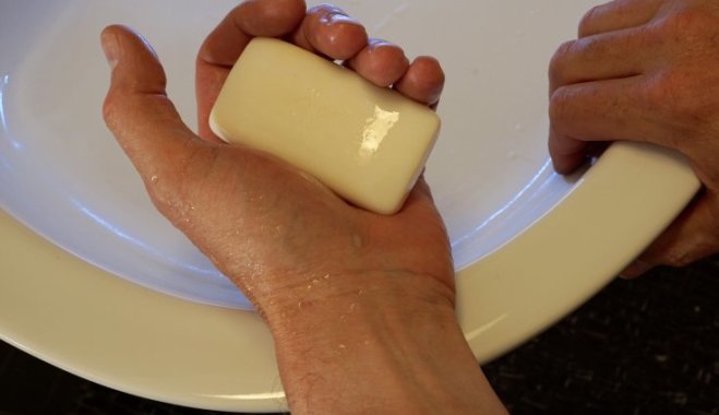 Не лизать, не кусать, не трогать: 9 невинных вещей вокруг нас, которые на самом деле токсичны безопасный дом