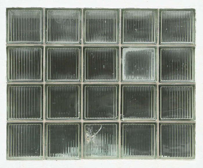 Почему в СССР были популярны стеклоблоки? ссср, стеклоблоки