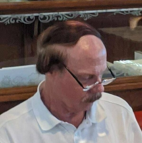 Сумасшедшие стрижки и причёски Сумасшедшие стрижки и причёски