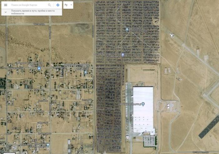 Кладбище новых Volkswagen в пустыне  