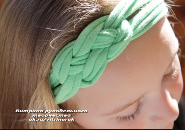 Из старой или ненужной футболки может получиться новый и удобный ободок для волос. handmake,мастер-классы,разное,шитье