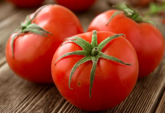 Напрасно многие из нас едят помидоры только в свежем виде. /Фото: gastronom.ru