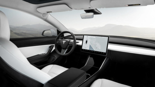 Tesla выпустила долгожданную Model 3 Standard Tesla выпустила долгожданную Model 3 Standard Model 3 Standard