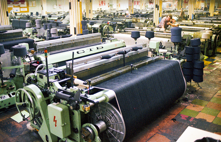 «Импортозамещение»: Россия осталась без штанов «Импортозамещение»: Россия осталась без штанов россия