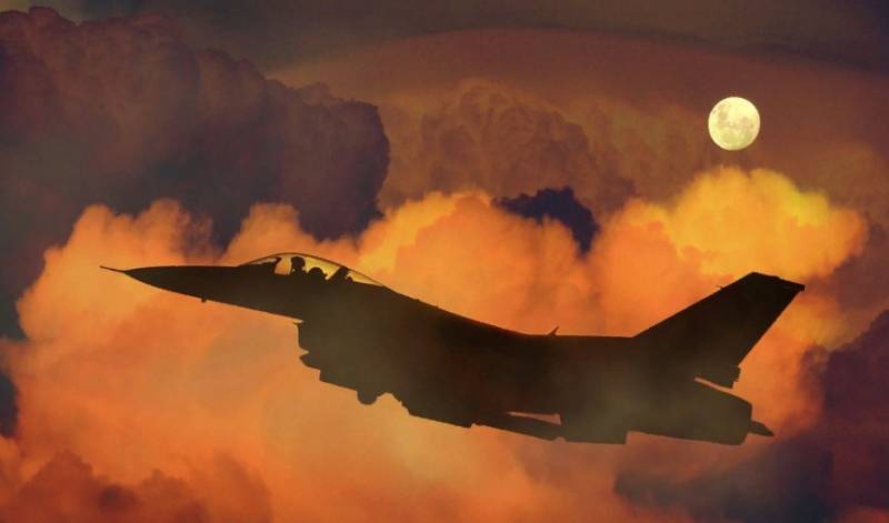 Истребитель F-16 - вероятный кандидат на передачу Киеву ввс