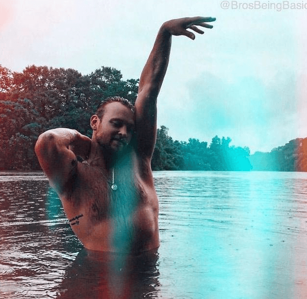 Если бы мужчины вели себя, как девушки, то их фото в Инстаграм выглядели бы таким образом Если бы мужчины вели себя, как девушки, то их фото в Инстаграм выглядели бы таким образом