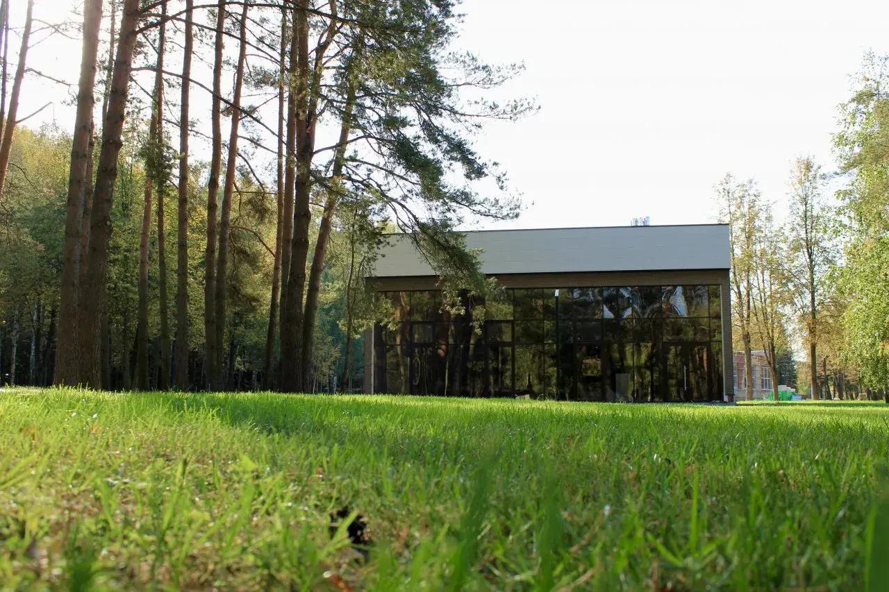 Куда поехать на майские праздники в Подмосковье: 7 проверенных парк-отелей с бассейнами Московская, можно, область, территория, также, отдыха, городской, бассейн, пруда, детей, анимация, округ, бассейном, сауны, берегу, веревочный, который, ресторан, апреля, Подмосковья