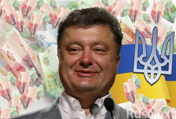 Порошенко на Харьковском тракторном заводе призвал к строительству собачьих будок