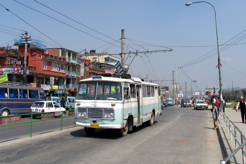 Печальная история троллейбусов Катманду 