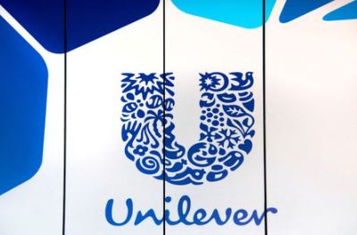 FILE PHOTO: The logo of Unilever in Rotterdam, Netherlands August 21, 2018. REUTERS/Piroschka van de Wouw