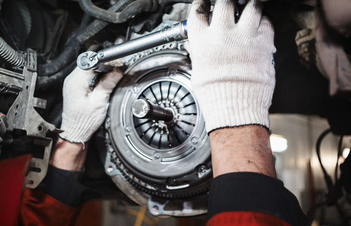 Как самостоятельно проверить ресурс сцепления автомобиля за пару минут