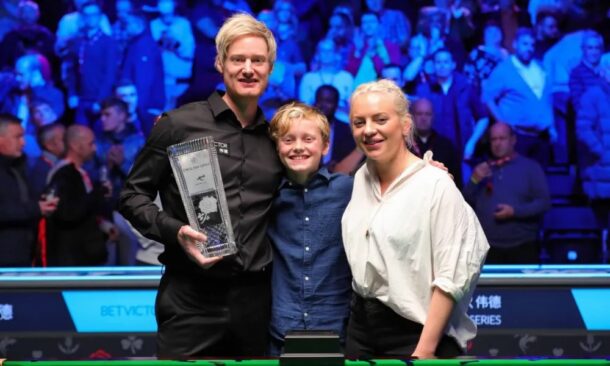 Нил Робертсон с семьей (фото: SnookerHQ)