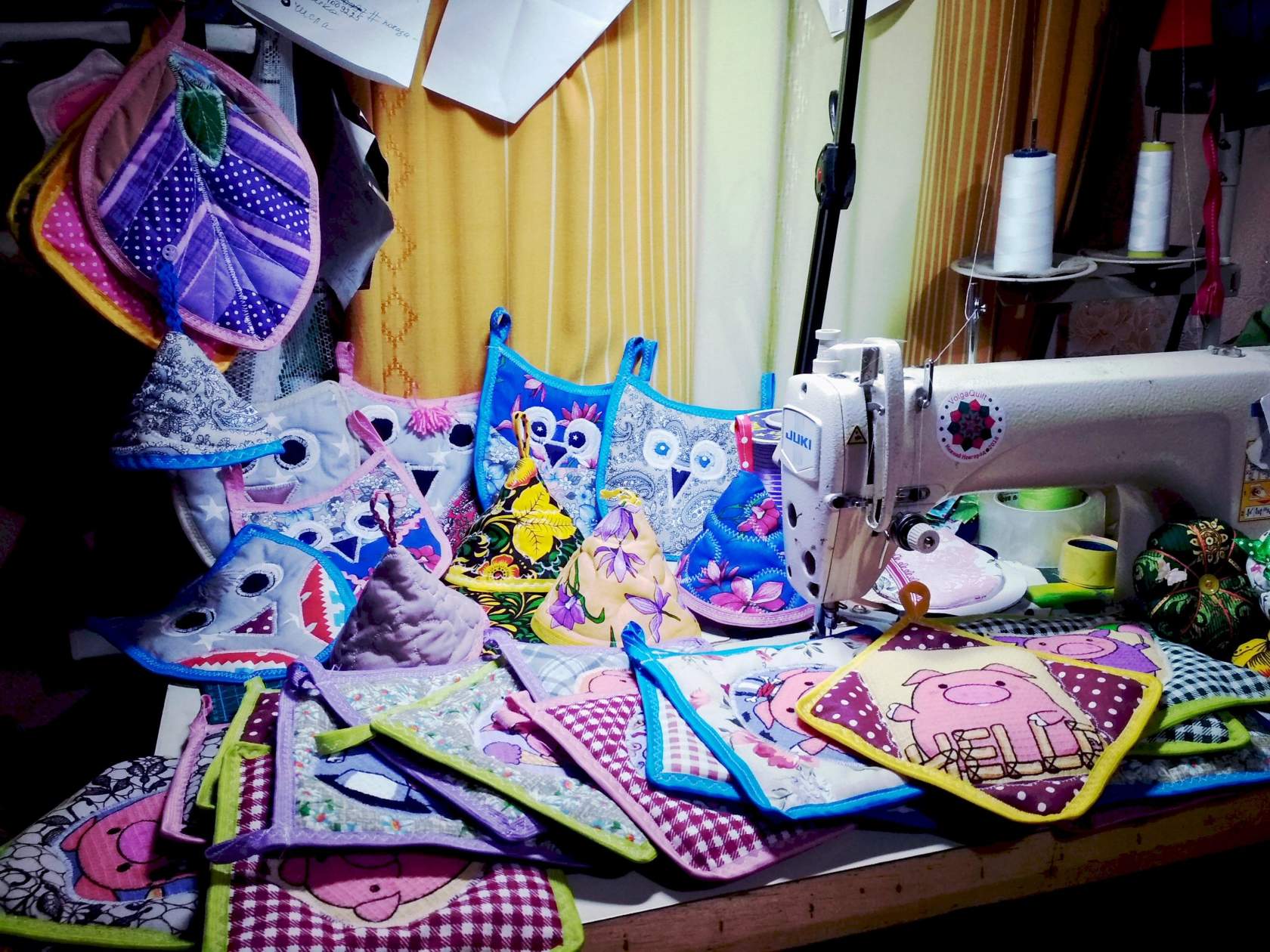 Украшаем кухню. Прихватки, грелки, фартуки от Ирины Галушка. Украшаем кухню. Прихватки, грелки, фартуки от Ирины Галушка. handmake,шитье