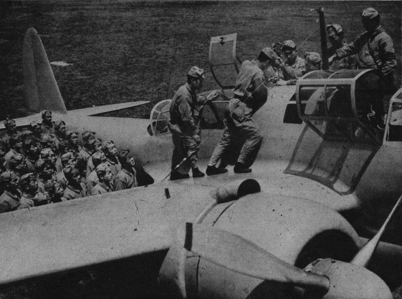 Боевые самолеты. Воин Империи, ставший коммунистом Боевые самолеты. Воин Империи, ставший коммунистом ввс