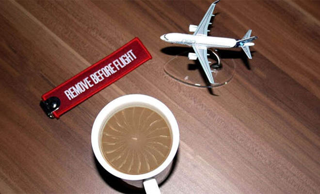 Почему в самолетах не стоит заказывать чай и другие горячие напитки Культура