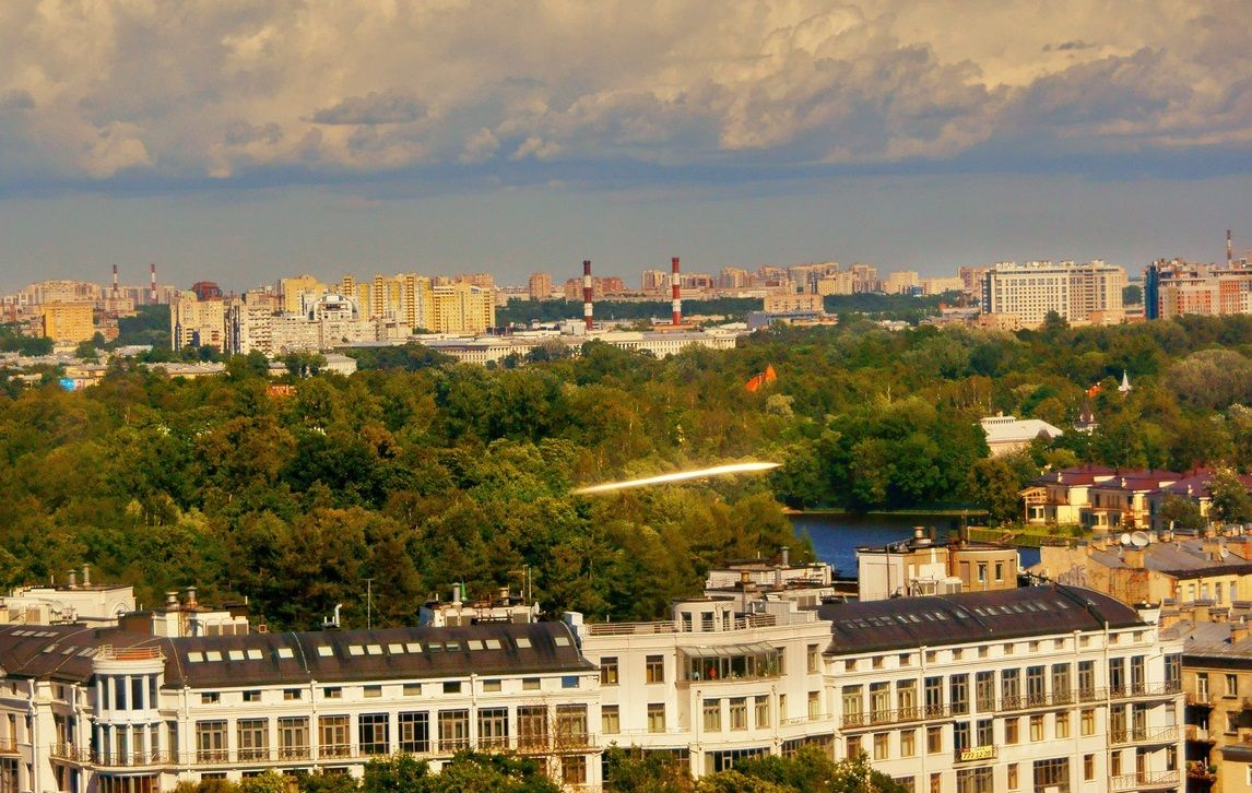 Желтый уровень погодной опасности сохранится в Петербурге 2 июля из-за жары