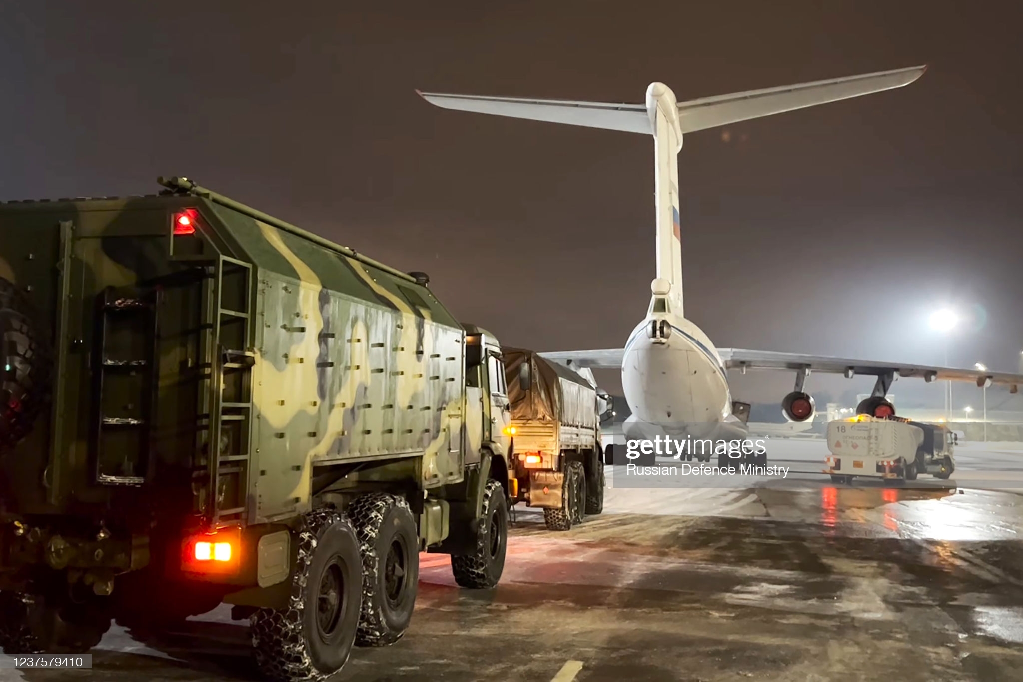 ОДКБ входит в Казахстан. Казахстане, Подписывайтесь, Алматы, сейчас, друзья, Казахстан, уличные, магазин, происходит, уличных, Токаев, войска, закончится, группа, Армении, который, власти, Обязательно, всего, ютубканал