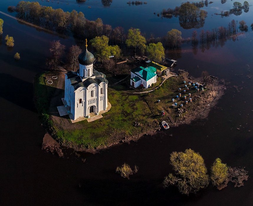 Тайны самого древнего храма России храма, Покрова, церковь, церкви, Нерли, Андрея, Богородицы, время, метра, историки, Боголюбского, посвящение, только, считают, рельефов, этого, более, холма, будто, откуда