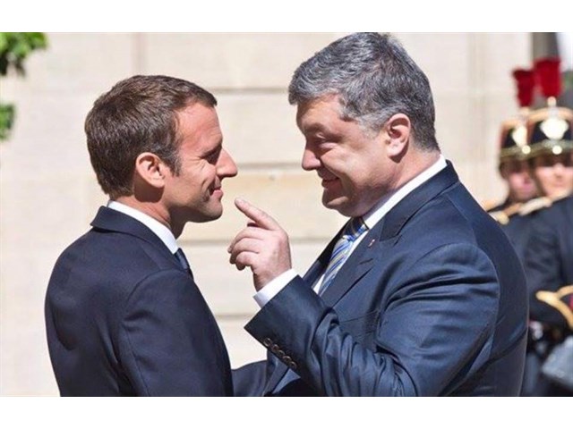 Фарисейство Зеленского гонит его в диктатуру Фарисейство Зеленского гонит его в диктатуру украина