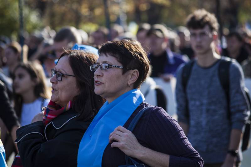 Репортаж Колорадского Таракана. День «Де», или Украденный Бессмертный полк украина