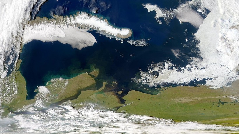 Карское море наступает на Евразию со скоростью 2 метра в год и разрушает берег