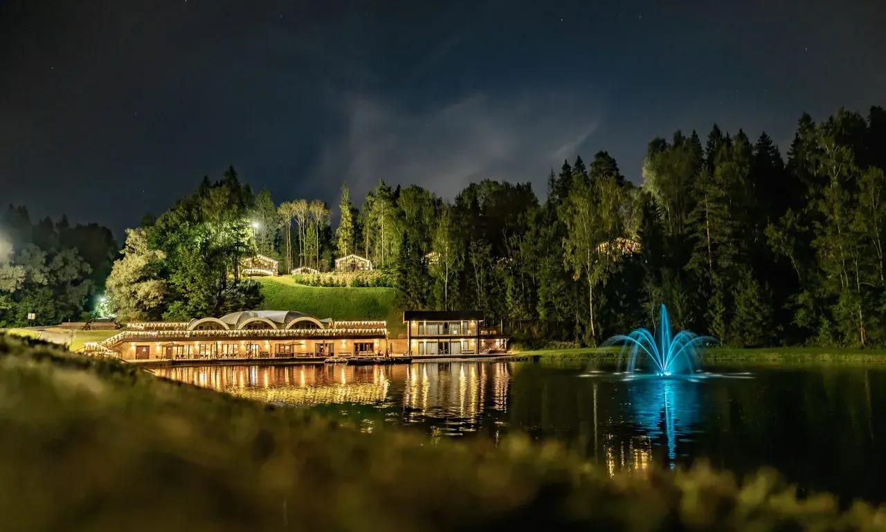 Куда поехать на майские праздники в Подмосковье: 7 проверенных парк-отелей с бассейнами Московская, можно, область, территория, также, отдыха, городской, бассейн, пруда, детей, анимация, округ, бассейном, сауны, берегу, веревочный, который, ресторан, апреля, Подмосковья