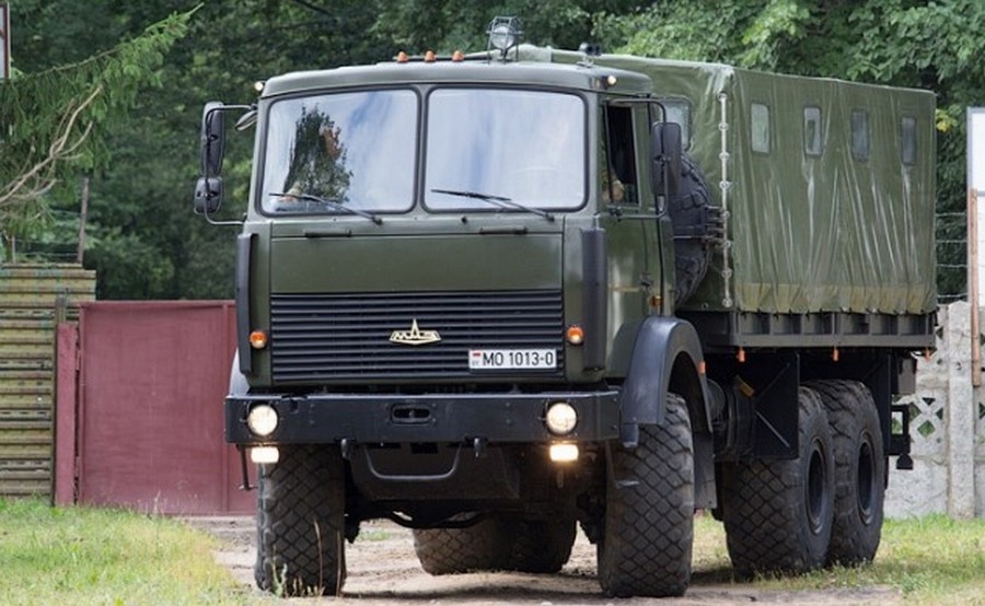 Загадка про авто: для чего нужны эти детали на кабине? автомобили,вопросы,машины,советы