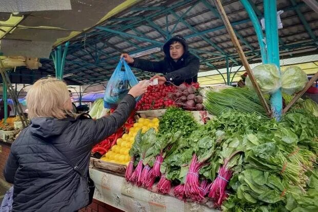 Парадокс: количество санкций против России растёт не по дням, а по часам, но их отдельное влияние становится всё меньше и меньше. Вот и канадская медиа-вещательная компания CBC задалась этим вопросом.-3