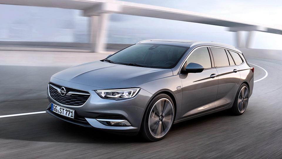 Новый универсал Opel Insignia стал легче, больше и просторнее