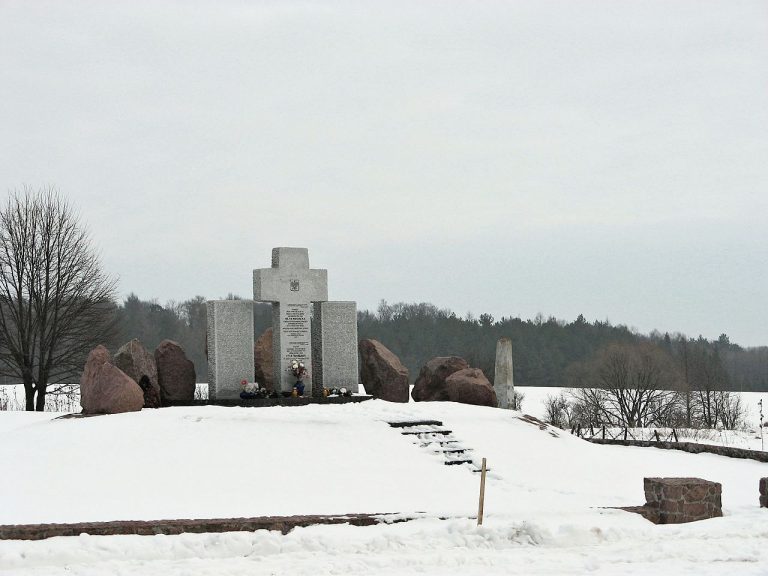 Мемориал в Гута Пеняцкая