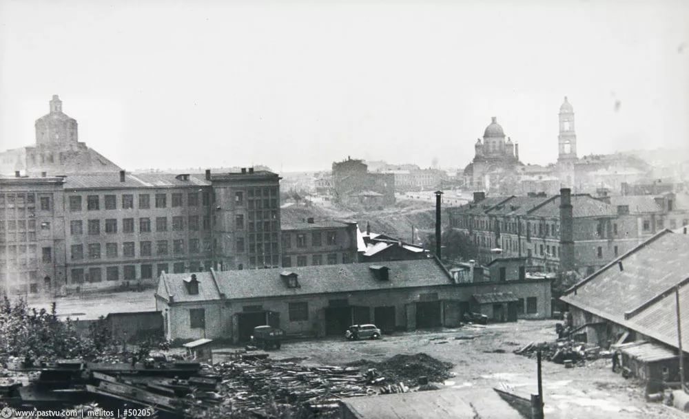 Винзавод. Тогда еще производил различный алкоголь Фото 1929 года. интересное, москва, старые фото, фото