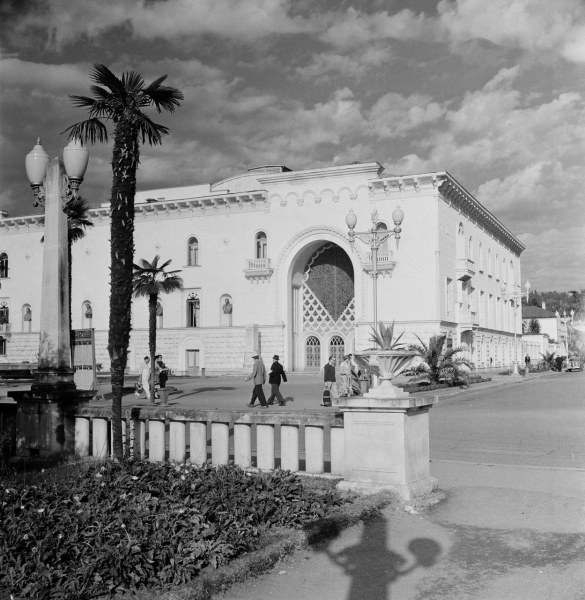 Уютный Сухуми в 1950-х годах (72 фото)