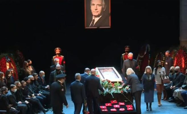 Близкие рассказали о состоянии Ирины Купченко после похорон Ланового