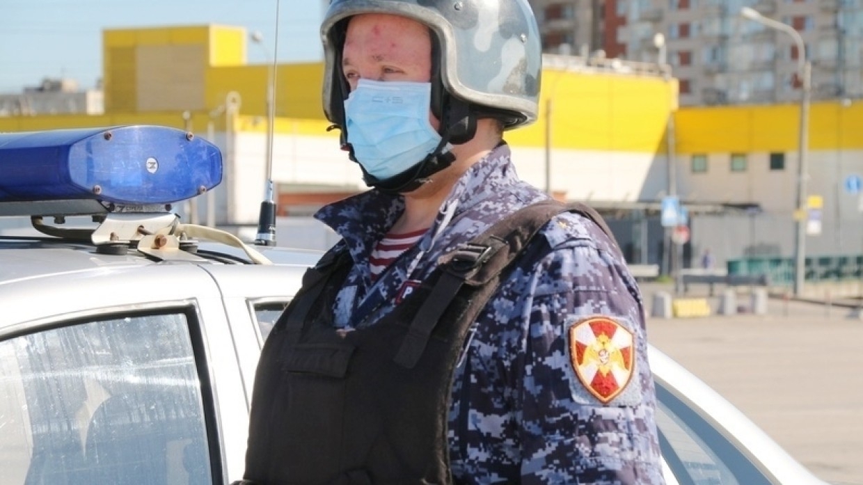 Росгвардия будет обеспечивать безопасность на международных соревнованиях в Казани