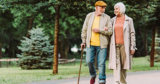 Спортивный врач Павлова назвала 4 активности, полезные для людей 65+