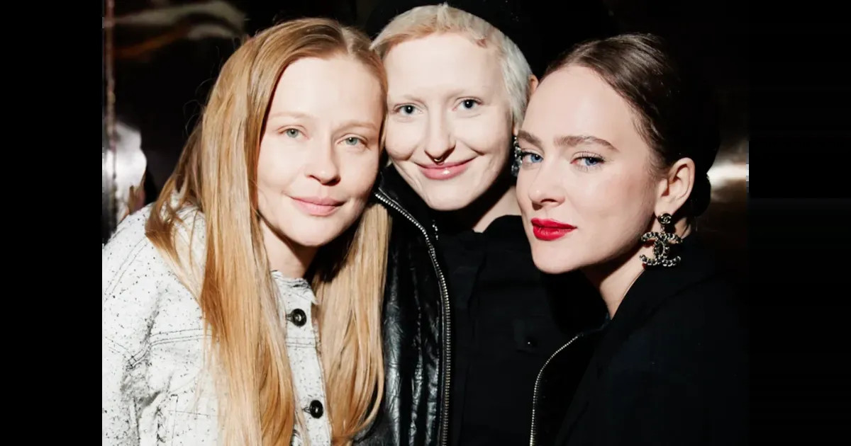 Аглая Тарасова, Юлия Пересильд, Милош Бикович и Анна Цуканова-Котт отпраздновали день рождения Кристины Асмус