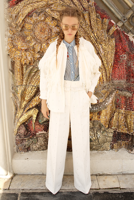 Alena Akhmadullina, весна-лето 2018