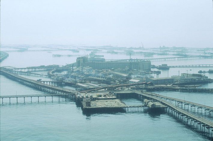 посёлок, Нефтяные Камни, история, интересное