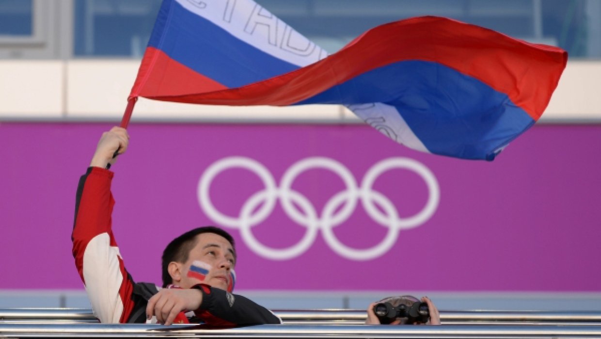 Надо ехать и побеждать, прославляя страну и весь российский спорт, считает Геннадий Онищенко