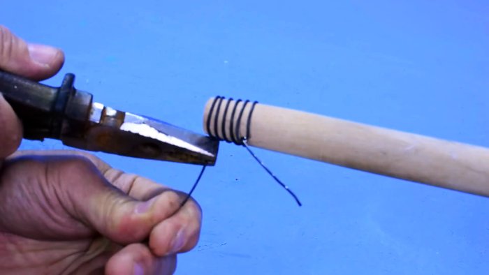 2 варианта как отремонтировать пластиковое крепление черенка щетки, метлы или швабры мастер-класс,полезные советы