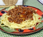 Спагетти с ароматным мясным соусом