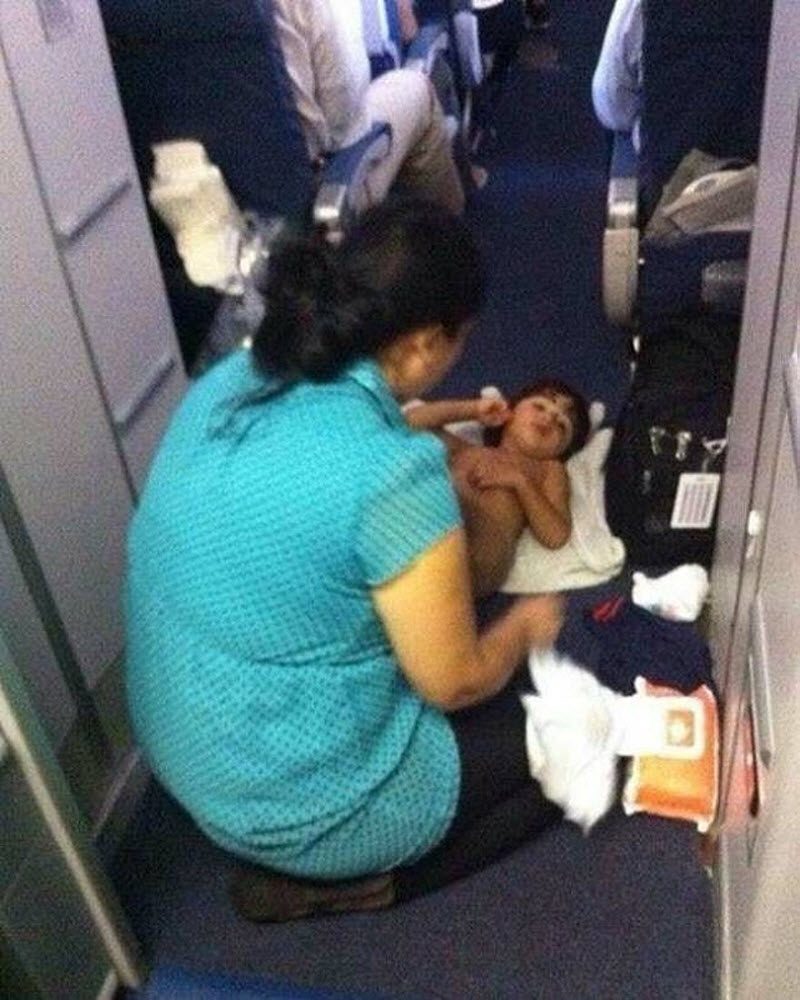 Подборка ситуаций, которые превращают перелет в сущий кошмар авиатур