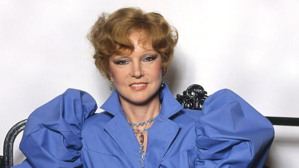 Тайную дачу Гурченко постигла печальная участь — заплатили деньги и разрушили - похожая новость на Toplenta