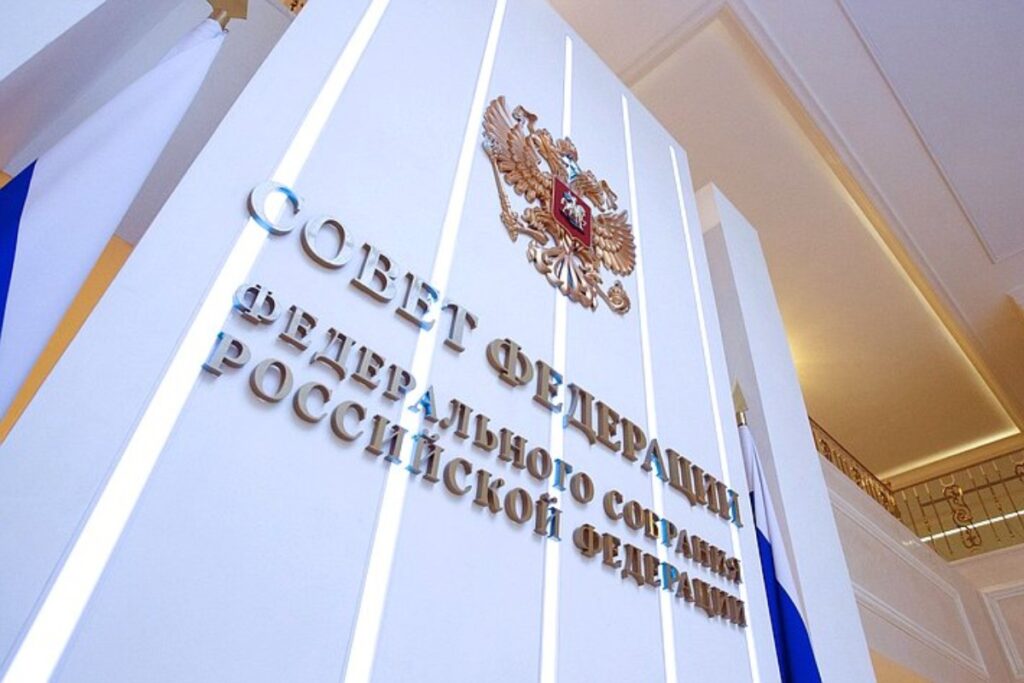 В Совфеде объяснили решение Трампа о подлодках