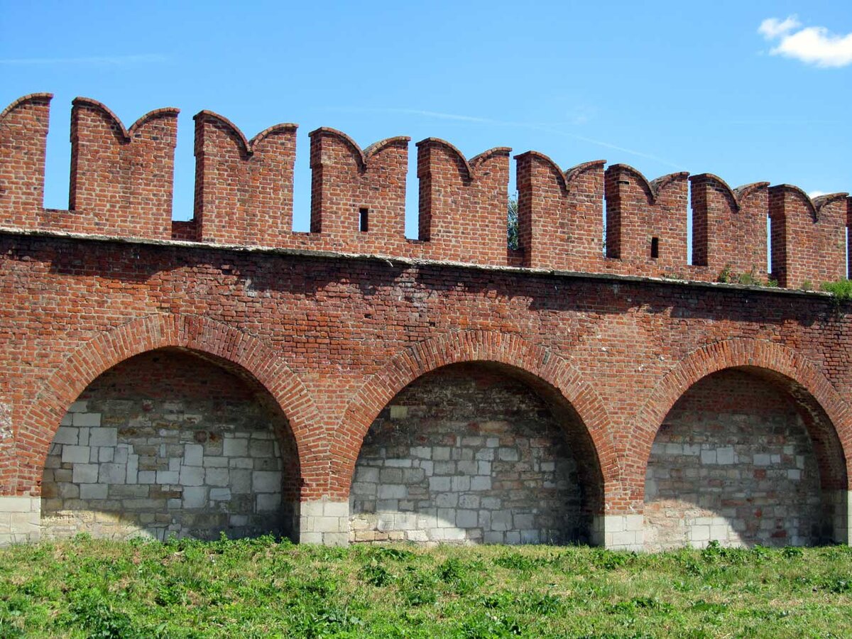 Смоленская и Тульская крепости