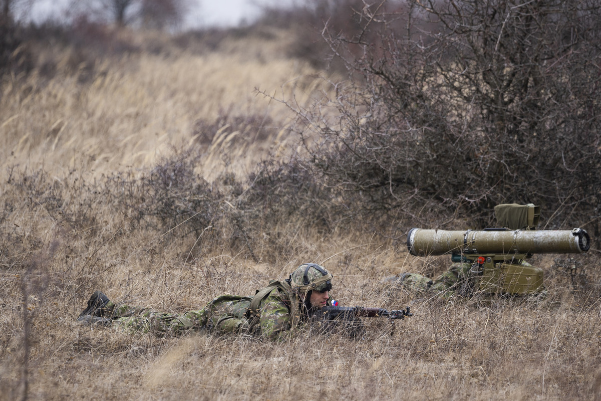 Белорусских охотников переобучат на снайперов