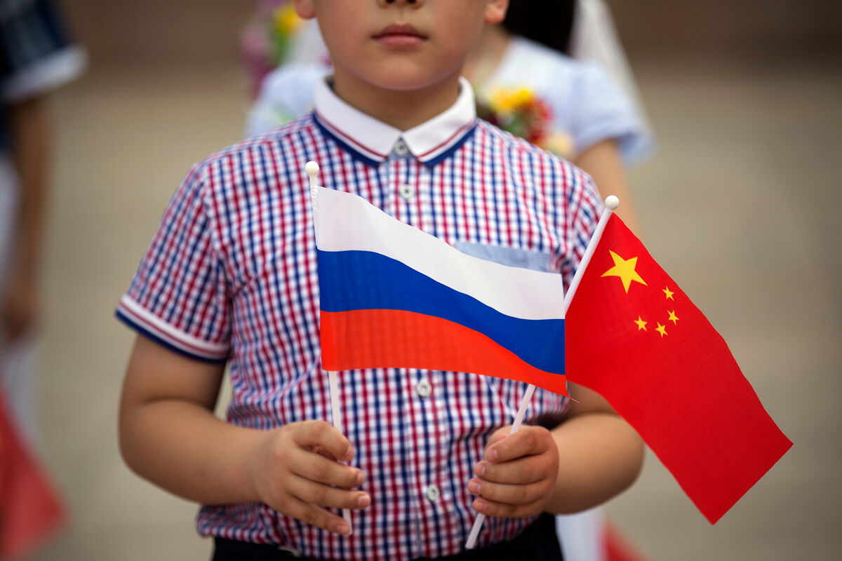 Reuters: половина платежей России в Китай осуществляется через посредников