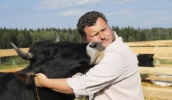 На фото: фермер, сыровар Олег Сирота