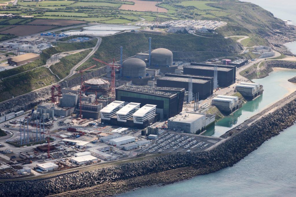 Эмманюэль Макрон привезёт в Казахстан атомного «троянского коня» геополитика